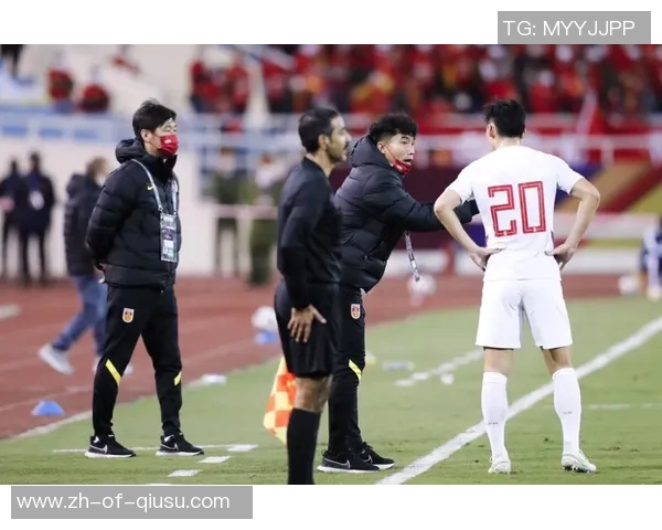 满脑子骚操作的国足球星如何在赛场上演绎奇迹般逆袭与成长