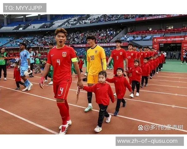 中国足球十大球星排名揭秘 这些足球巨星如何影响中国足球的历史与未来